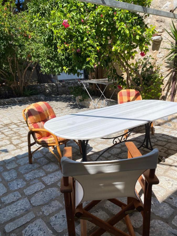 Mani Spot -cereus Appartement